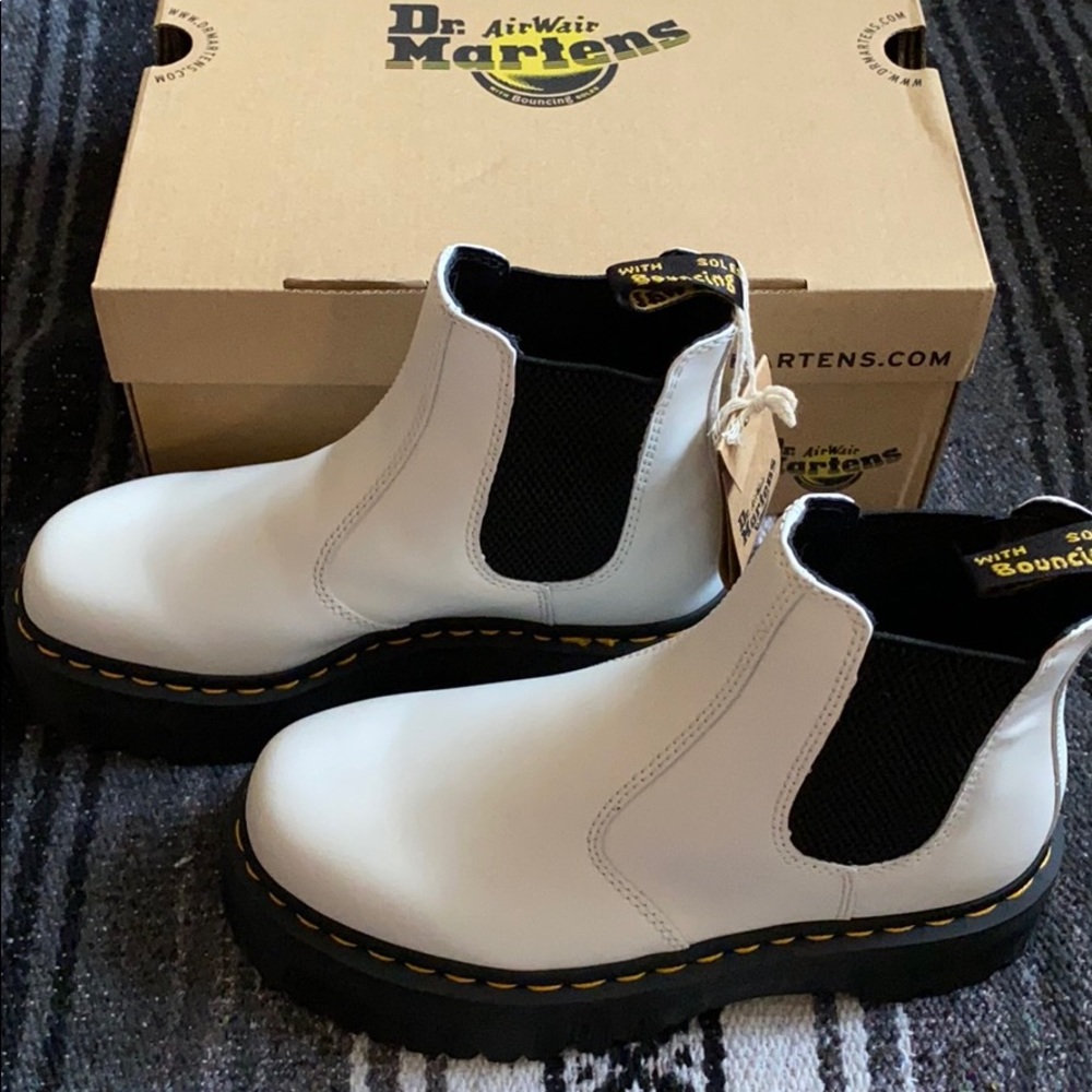 Dr Martens Chelsea Quad